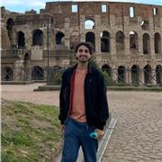 Profesor con el doble grado de infantil y primaria recién terminado. Experiencia en clases particulares de dos años