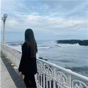 Estudiante de primer año en la universidad (ADE) ofrece clases particulares para niños a domicilio