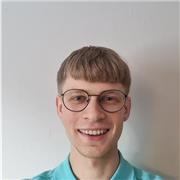 Passionate about piano playing and music theory, focusing on Western classical music and jazz