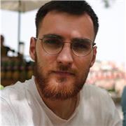 Soy arquitecto, de 26 años, con mucha experiencia en dar clases a alumnos de primaria y secundaria. Me encanta la docencia y compartir conocimientos con los demás.