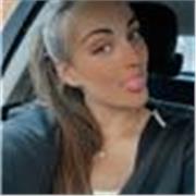 Me defino como una persona alegre y atenta, me encantan los niños pequeños