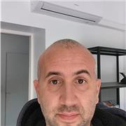 Professeur de soutien scolaire depuis plus de 15 ans maintenant, je suis spécialisé en français et histoire.