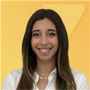 Titulada en los ciclos medio y superior de Informática, ofrece clases particulares en Las Palmas de forma online