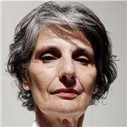 Docente di spagnolo impartisce lezioni online