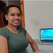 I'm a native Colombian Spanish teacher. I offer online lessons to students across Europe and in-person sessions in Malta.
