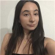 Soy una estudiante de Óptica y Optometría en la Universidad de Murcia, así que tengo conocimientos en las ciencias naturales y puedo ayudar en ciencias.
Soy una gran apasionada de los animales y de la música, ya que pertenezco a una banda de música desde