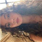 Profesora apta para todas las edades y también puedo hacer de canguro.