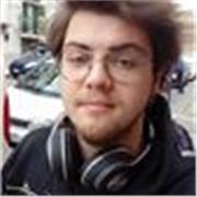 Diplomato in Grafica Pubblicitaria con passato da Scientifico offre lezioni private