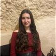 Profesora de inglés con el idioma muy dominado ofrece clases completamente en inglés