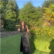 Incredibly fluent and bright English speaker. Outgoing individual that will do her best to help the student online.