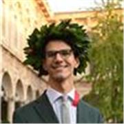 Insegnante di inglese presso Liceo Scientifico e delle Scienze Umane a Milano. Preparo studenti delle medie agli esami Cambridge