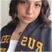 amo i bambini, sono paziente credo che la cultura sia la cosa più importante 