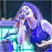 Profesora y cantante profesional (corista de Mónica Naranjo) imparte clases de canto a todos los niveles