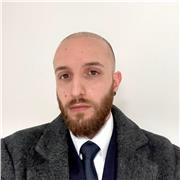 Madrelingua Italiano con esperienza pluriennale nell'insegnamento di tecniche linguistiche con studenti stranieri.