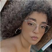 Diplomata in Lingue, presso Liceo Linguistico Enrico Medi e Studentessa di Scienze e Tecniche Psicologiche presso Università di Studi di Catania