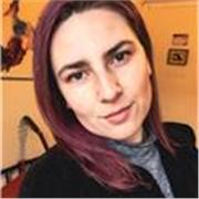 Profesora de fotografía e imagen. Ofrezco clases para aprender técnicas fotográficas análogas, como emulsiones fotográficas, y digitales. Así como también aprender a usar diferentes programas de Adobe para llevar tu creatividad más allá. Estas clases van 
