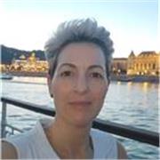 Técnico en Marketing y Docente habilitada imparte clases. 