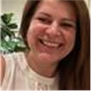 Soy una profesora de inglés y francés con cuatro años de experiencia en Japón, donde enseñé a niños de 6 a 12 años. Me defino como