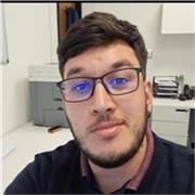 Ingeniero Comercial, postulante MBA, 7 años trabajando en finanzas y operaciones