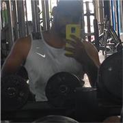 Estudiante en formación para licenciatura en educación artística para niños y adolescentes en formación académica