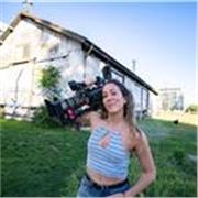 Profesora de inglés con enfoque creativo y relevancia cultural