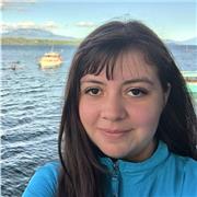 Profesora de artes visuales, especialidad en pintura y dibujo. Para niños o adultos de todos los niveles