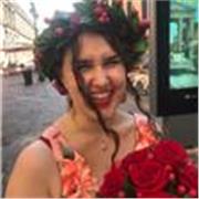 Studentessa laureata in scienze dei beni culturali impartisce lezioni a ragazzi delle superiori in materia umanistiche (letteratura, storia dell'arte, filosofia, storia del teatro, ecc...) per modica cifra.