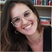 Laureata con lode, docente di materie letterarie e latino, autrice, scrittrice, editor