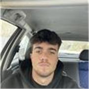 Profesor titulado en educación primaria, especializado en Educación Física e Inglés con pasión por la docencia.