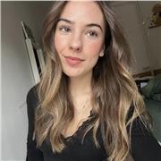 Estudiante de último año de física, profesora de refuerzo de bachillerato en una escuela desde hace 3 años y profesora particular.