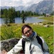 Insegnante fi scienze umane (pedagogia, psicologia, sociologia, metodologia), filosofia, italiano (grammatica e letteratura) e storia. Sono laureata in scienze dell Educazione e ho fatto di recente un master in pedagogia scolastica. Ho l l'abilitazione al