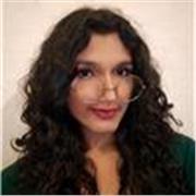 Universitaria dicto clases en áreas de Comunicación, Negocios, Publicidad, Marketing, afines