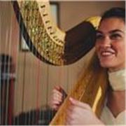 INSEGNANTE D’ARPA - Diplomata al Conservatorio Giuseppe Verdi di Torino. Suono l’arpa da quando ho 4 anni e ho iniziato con il Metodo Suzuki (principalmente adottato per aiutare i bambini di ogni età ad entrare in contatto con la musica divertendosi). Mi 