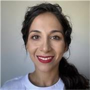 Profesora de Inglés conversacional para adultos que quieren hablar con seguridad — sin agobios ni miedo al ridículo!