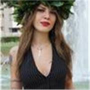 Mi chiamo Eva Di Vita. Ho conseguito la laurea biennale presso l'Accademia di Belle Arti di Palermo nel 2022