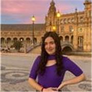 Profesora de inglés imparte clases particulares online y presencial tanto a niños como adultos