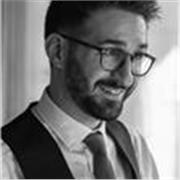 Controller e management accountant con oltre dieci anni di esperienza lungo l'intera filiera del dato