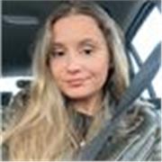 Doy clases particulares de español a gente interesada en aprender el idioma. Soy Española nativa