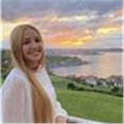 Chica de 19 años que se le dan muy bien las matemáticas y puede ayudar a niños de primaria