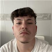 Choco de 20 años, que puede impartir clases de todo tipo