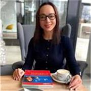 Diplom-Germanistin und PhD-Dozentin mit Erfahrung bietet Deutschunterricht und für Kinder und Erwachsene online und in Wien an.