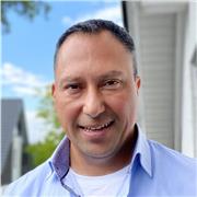 Héctor A.