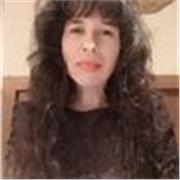 Psicóloga en formación de Arteterapia. Integro principios de dibujos, pintura, escritura desde lo técnico y la expresión emocional