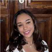 English tutor providing tutoring in GCSE English literature and language