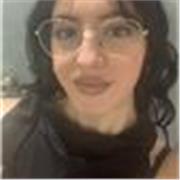 Profesora de atención a personas dependientes apto para todas las edades.