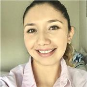 Me enfoco en el aprendizaje de niños pequeños y adolescentes, construyendo una clase dinámica llena de aprendizaje