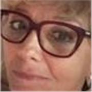 Prof d'anglais américaine. Plusieurs années d'expérience d'enseignement dans plusieurs pays. 