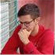 Laureato in Matematica impartisce lezioni private di matematica, sia a livello liceale che universitario
