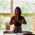 Clases online y a domicilio a tu medida. ✨🧘🏽‍♀️✨ tu espacio, tu ritmo… tu yoga. hatha flow~ vinyasa~ restaurativo~ barre~ integral~. con un enfoque terapéutico para cultivar calma y equilibrio en cada postura. tanto dentro como fuera de la est