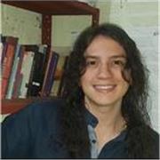 Docente de literatura y lingüística, con un enfoque didáctico y un gran interés de orientar clase virtual o presencial